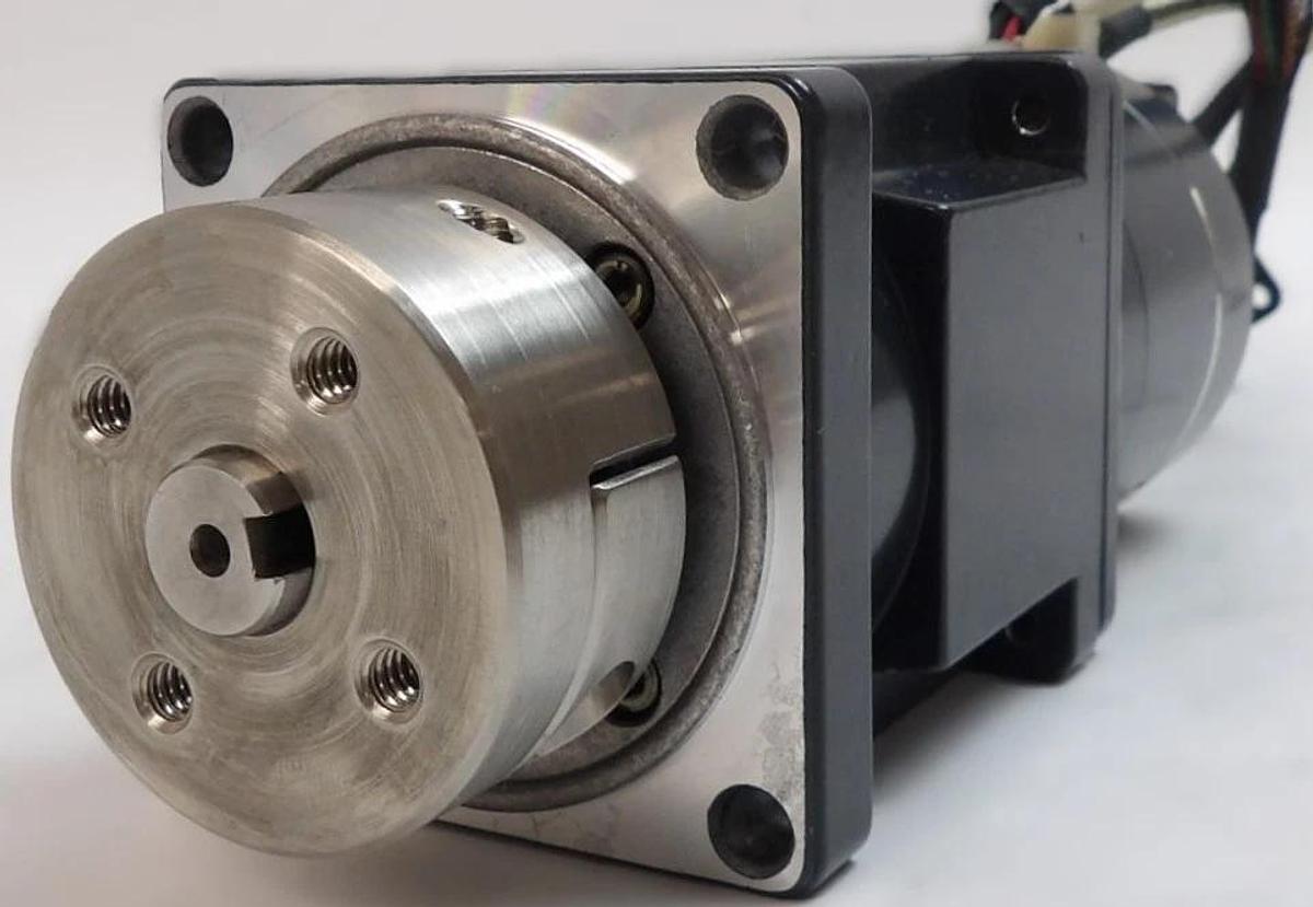Used Oriental Motor A4249-9215HG-A1 5-Phase Stepping Motor VEXTA Robot Drive Working