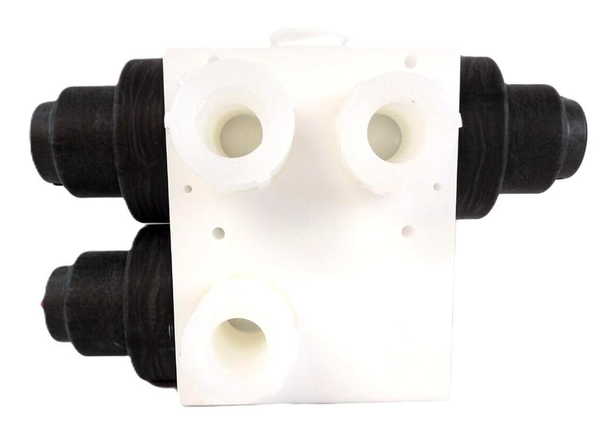 Used Entegris 888-100027 Pneumatic Chemical Valve Manifold Assembly New Surplus