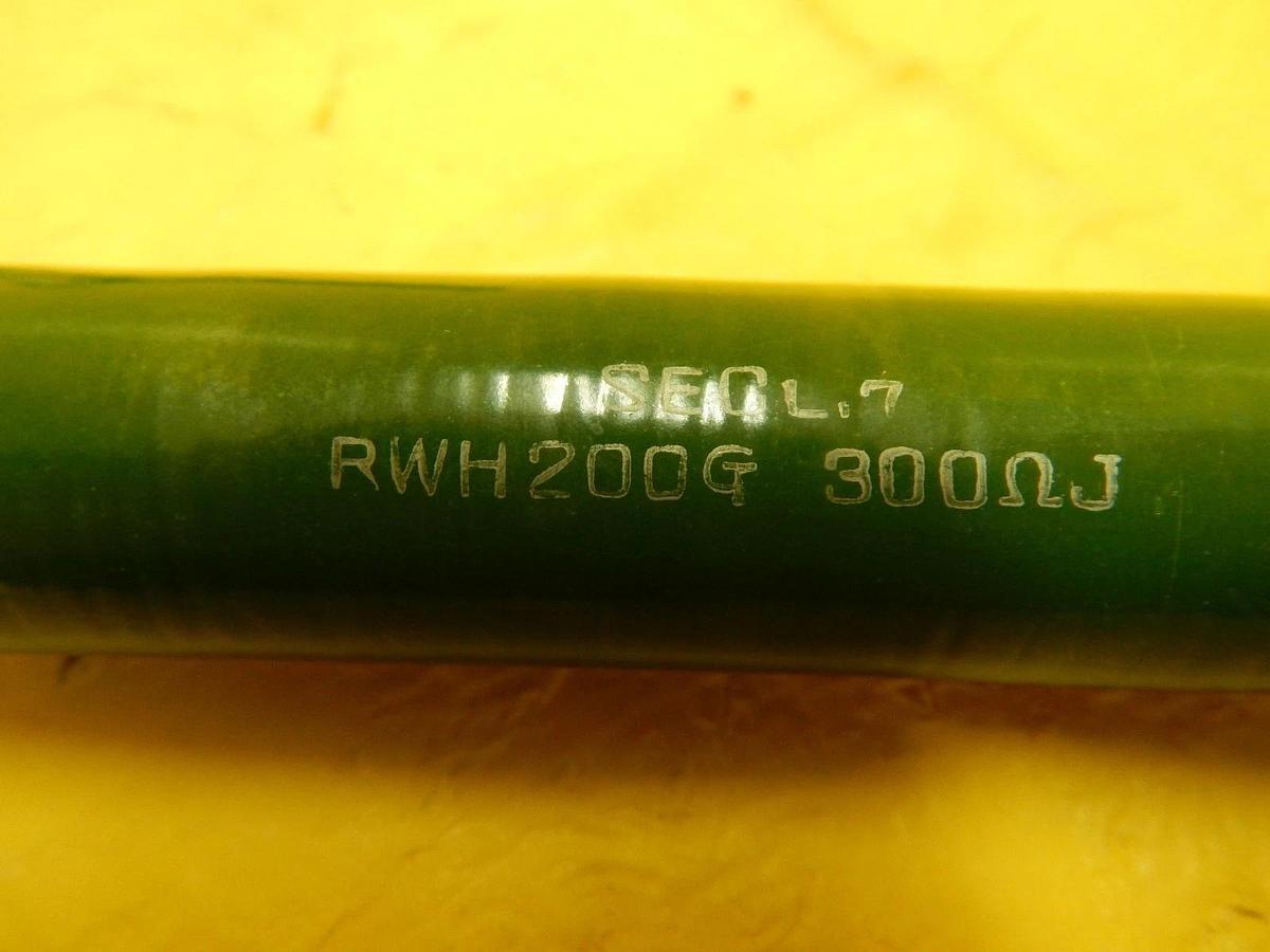 Used Akira Seiki RWH200G 300ΩJ Ceramic Resistor Reseller Lot of 3 Used Working