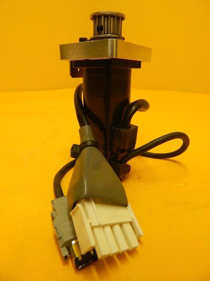 Used Oriental Motor SGMAH-01A1A-AD11 AC Servo Motor Used Working