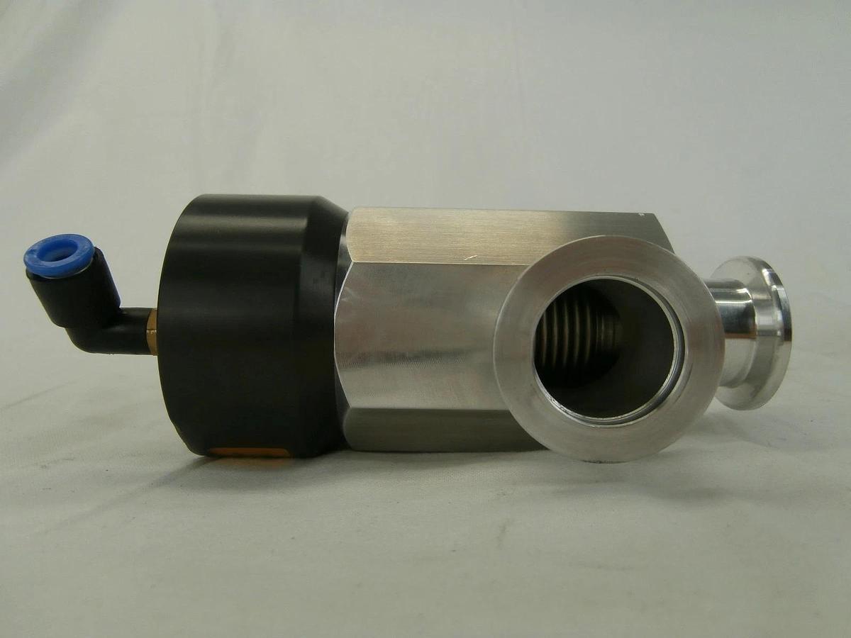 Used VAT 26328-KA11-0001 Pneumatic Right Angle Vacuum Valve Used Working
