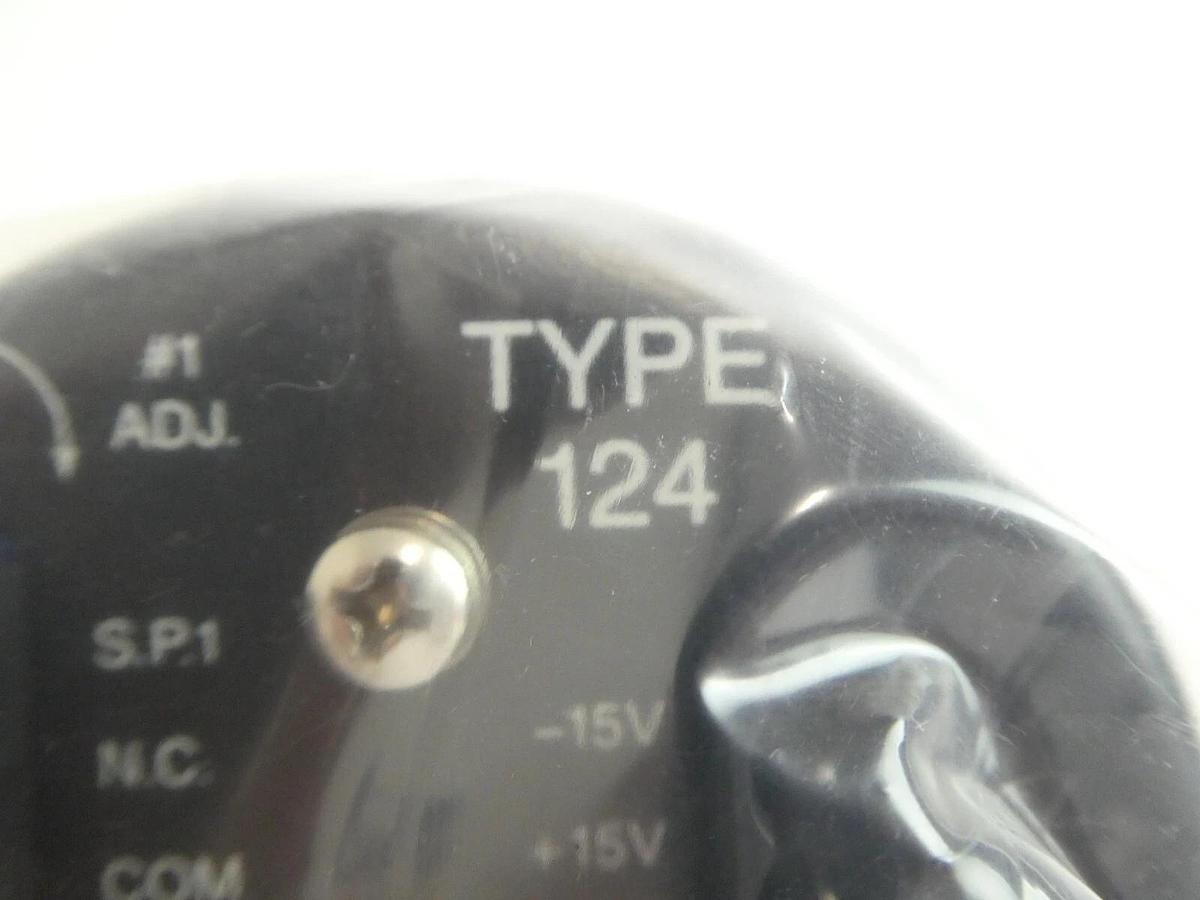 MKS Instruments 124AA-01000BB Baratron Pressure Transducer Type 124 New Spare