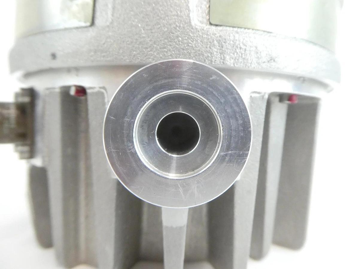 Used TV-301 Navigator Varian 9698918S006 Turbomolecular Pump Turbo Working