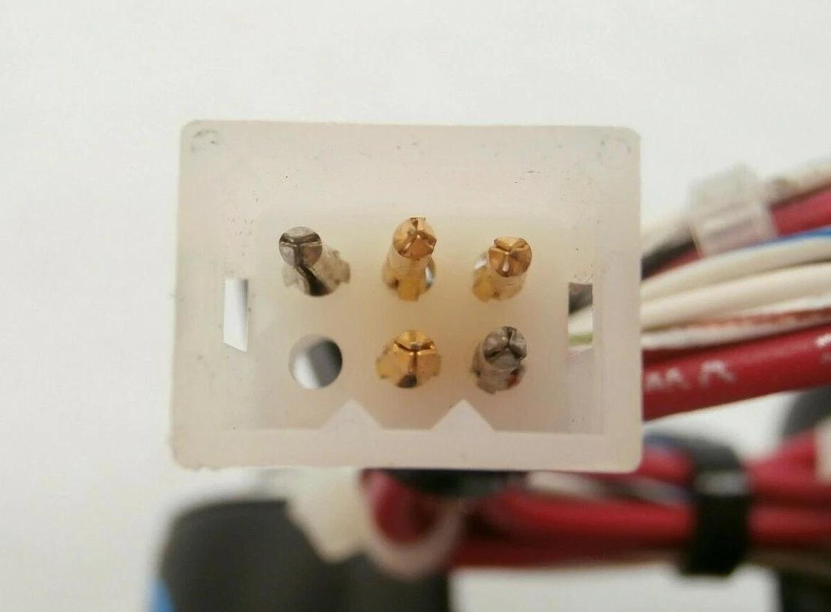 Used MKS DN40CF Pneumatic Angle Vacuum Valve Plasma-Therm SLR 770/770MF HPS Lot of 2