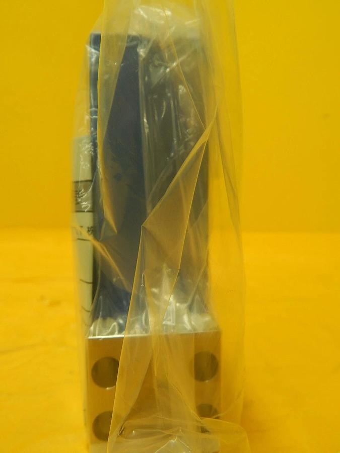 Refurbished Celerity FC-2979MEP5-WM Mass Flow Controller 200 SCCM NF3 TN2979 Refurbished