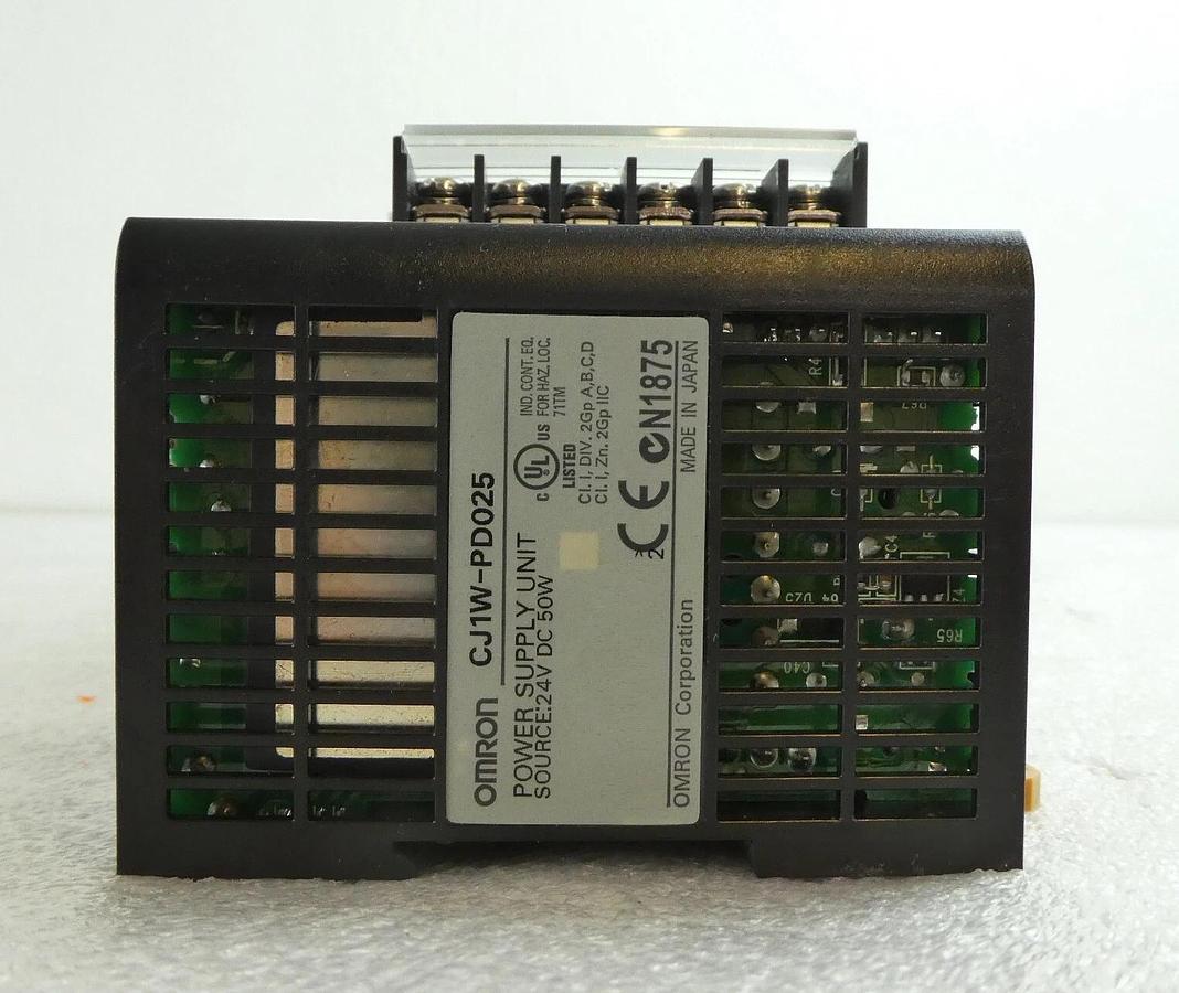 Used Omron SYSMAC Programmable Logic Controller CJ1W-PD025 CJ1G-CPU44H Lot of 2