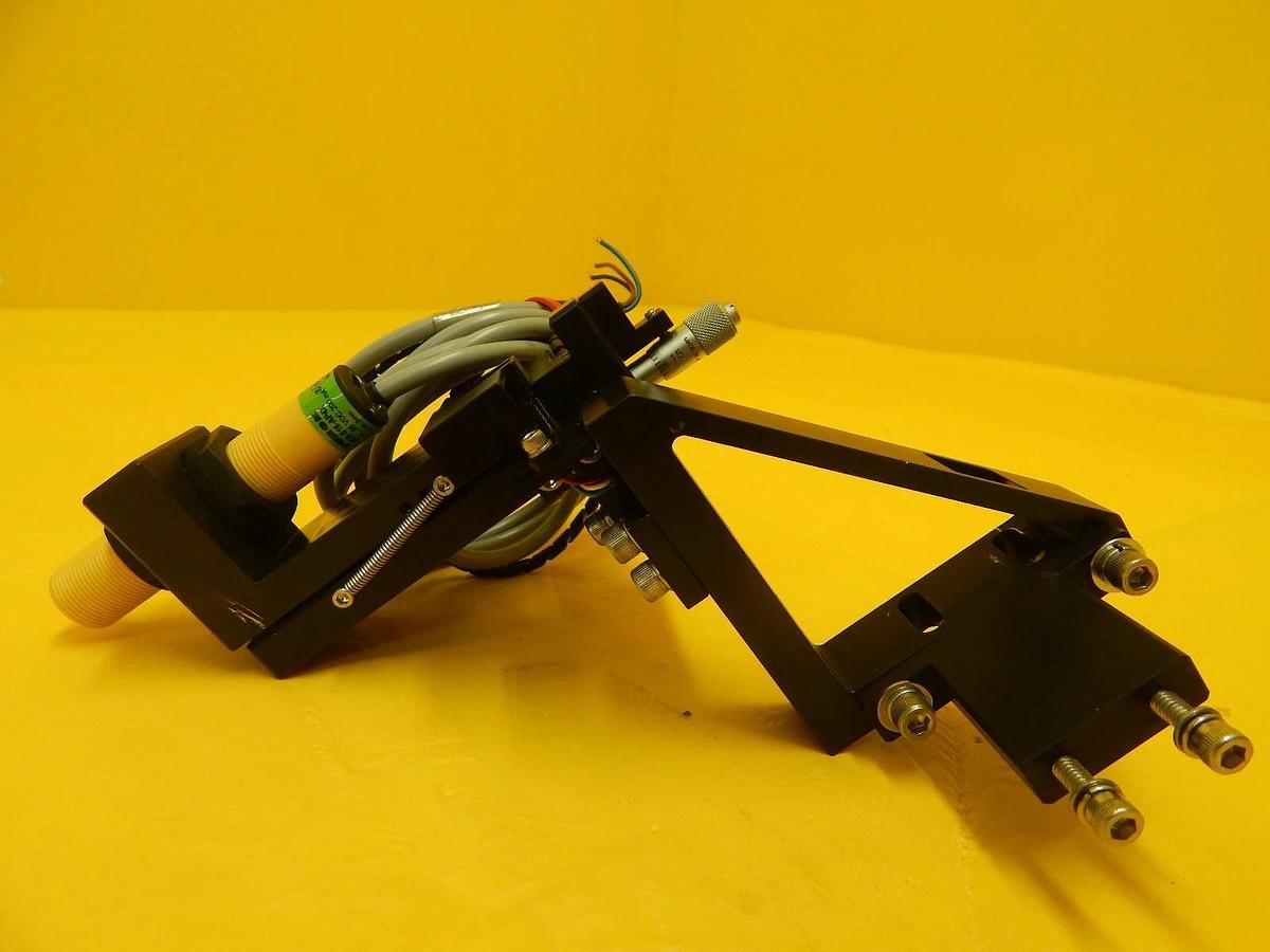Used KLA-Tencor Proximity Sensor Assembly 730-404397-00 Turck BC5-S18AP4X 5107 Used