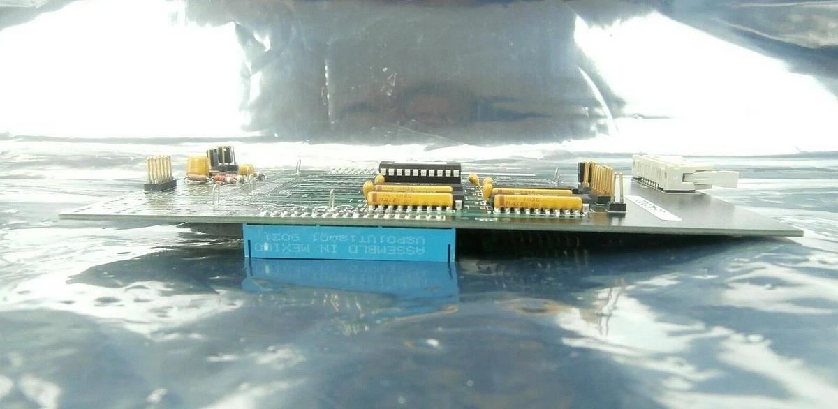 Used Kensington Laboratories 4000-60053 Axis Robot Piggyback Board PCB Used Working