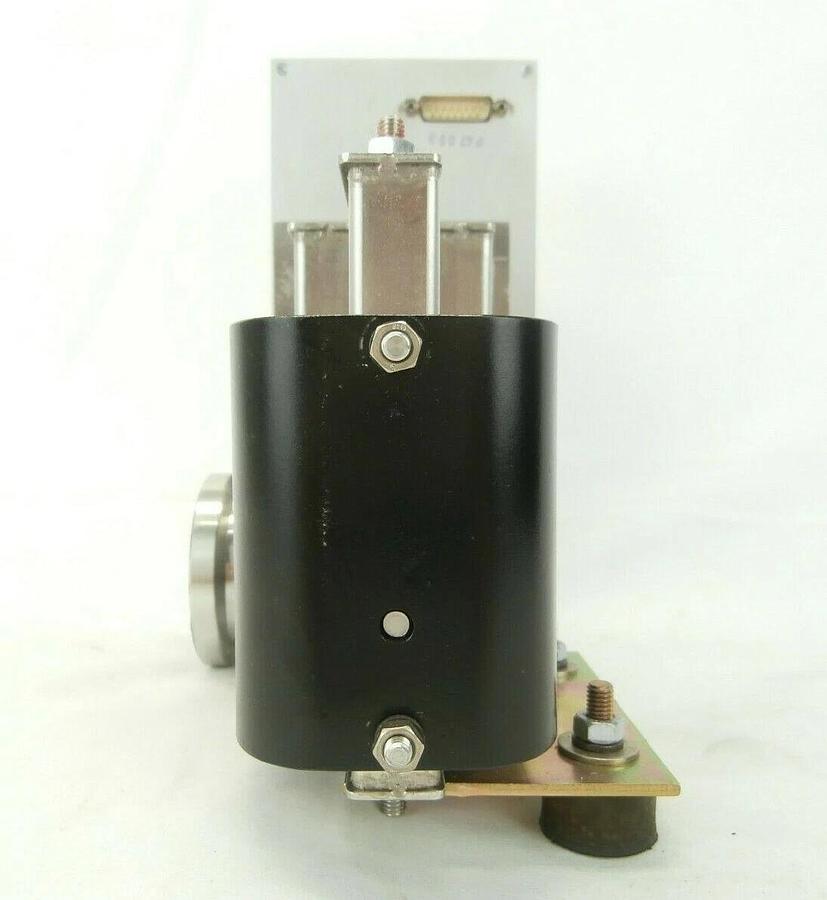 Used Leybold 200.59.928 UL 500 Leak Detector Preamplifier Magnet Assembly Working