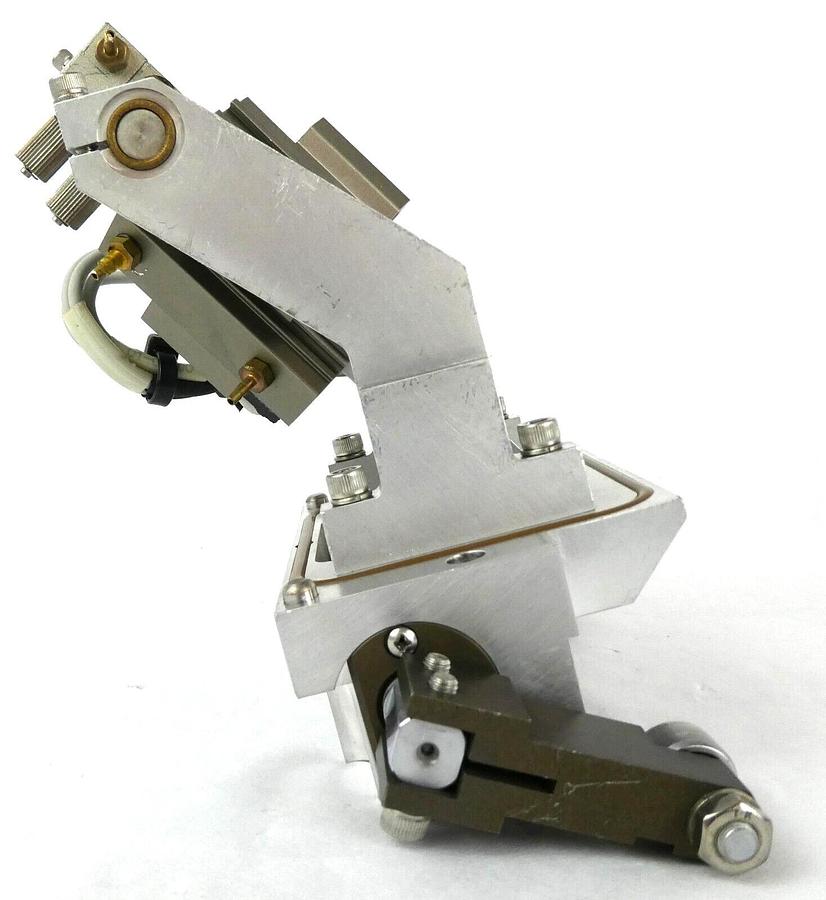 Used AMAT Applied Materials 0010-70029 CVD Chamber Slit Valve P5000 Working Surplus
