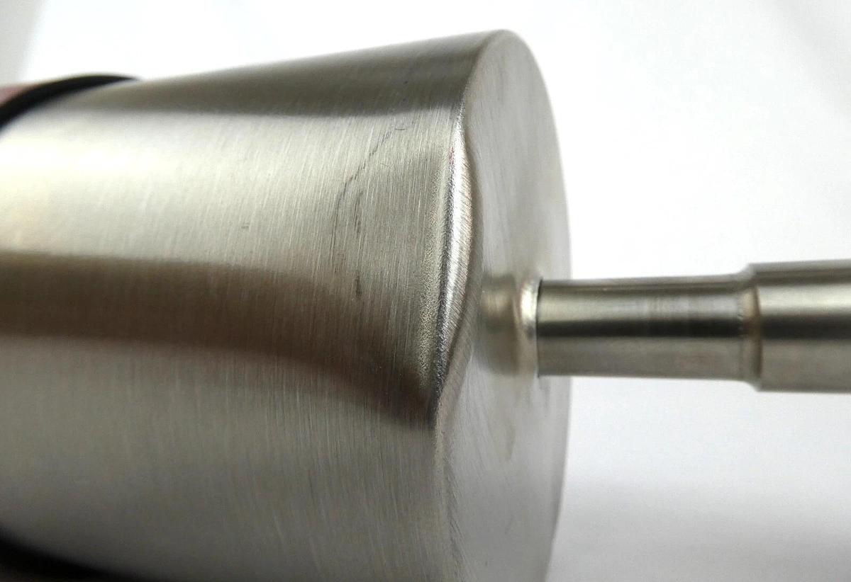 Used MKS Instruments D27B11TCEC0B0 Baratron Dual Range Dented Tested Working