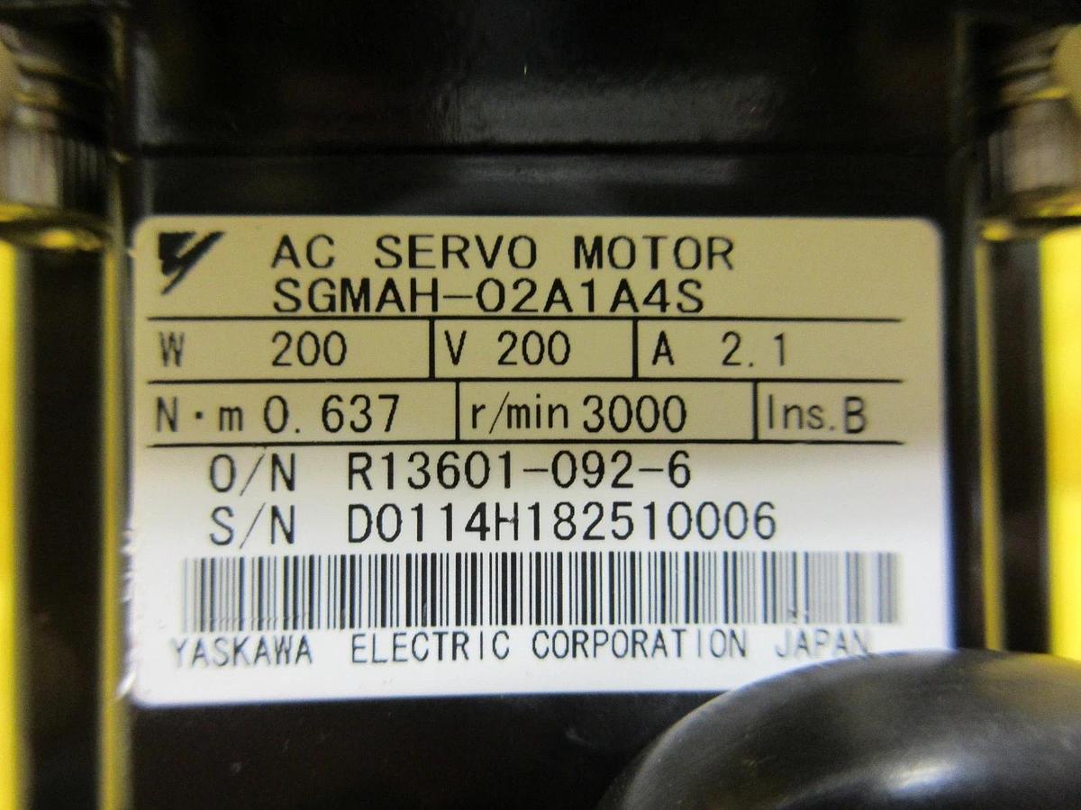Used Yaskawa Electric SGMAH-02A1A4S AC Servo Motor Assembly Used Working