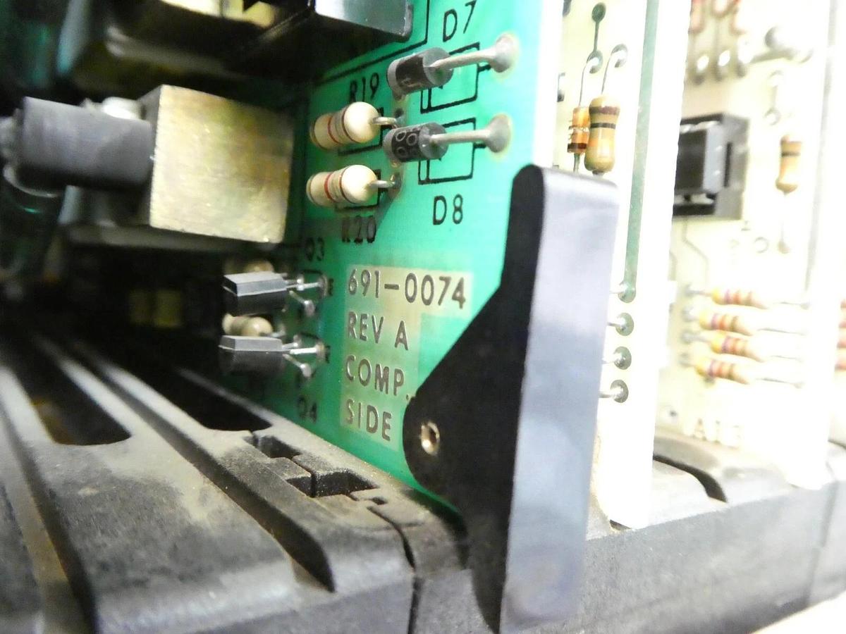 Used Varian VSEA H0289-1 E.S. Control Logic and Pneumatic Rack PCB D-H0121001 Working