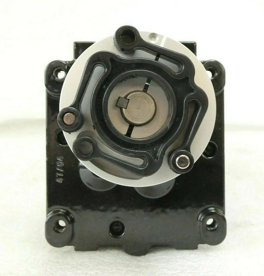 Used Minarik 32-999-4604-009 Gearmotor 507-01-235 KLA-Tencor 720-22700-000 Working