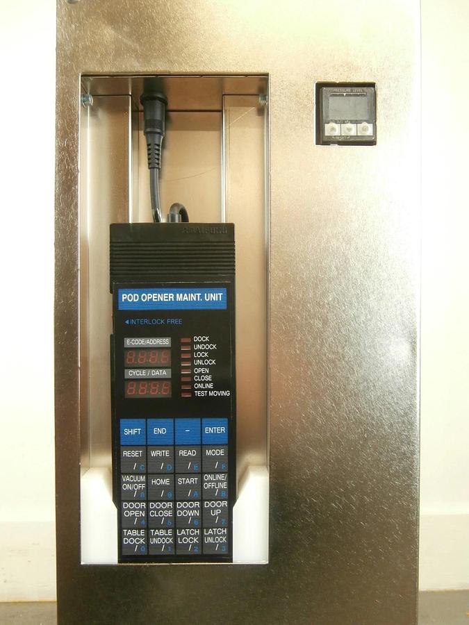Used Hitachi Kokusai Electric QLM1-00159 Quick Load Box Pod Opener Controller Working
