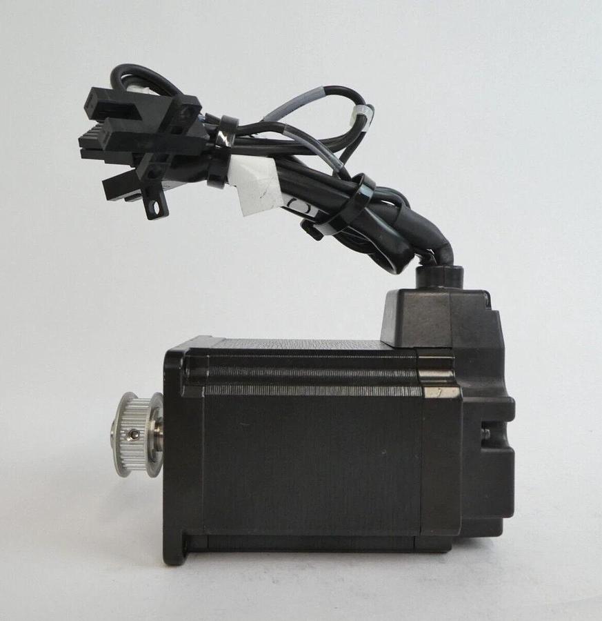 Used Sanyo Denki PBM565DXC20 Servo Stepping Motor PBM565DXC20A01 Lot of 2 Working