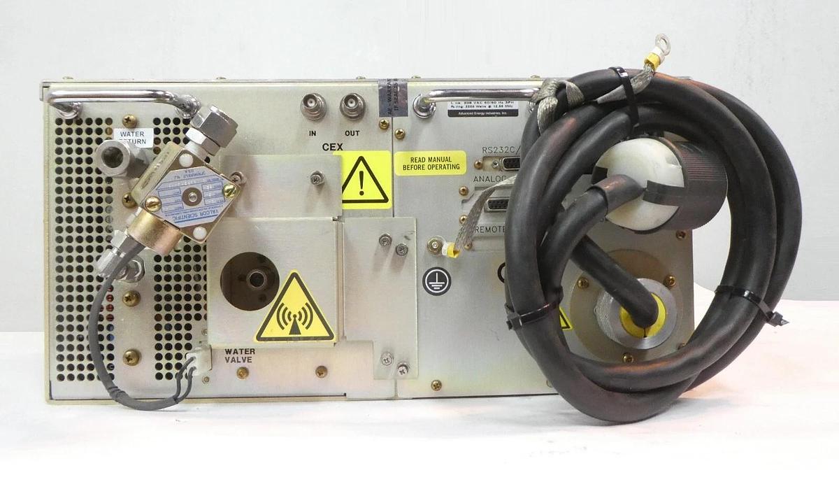 Used RF-20RWC AE Advanced Energy 3150058-002 RF Generator 2kW @ 12.56 Tested Working
