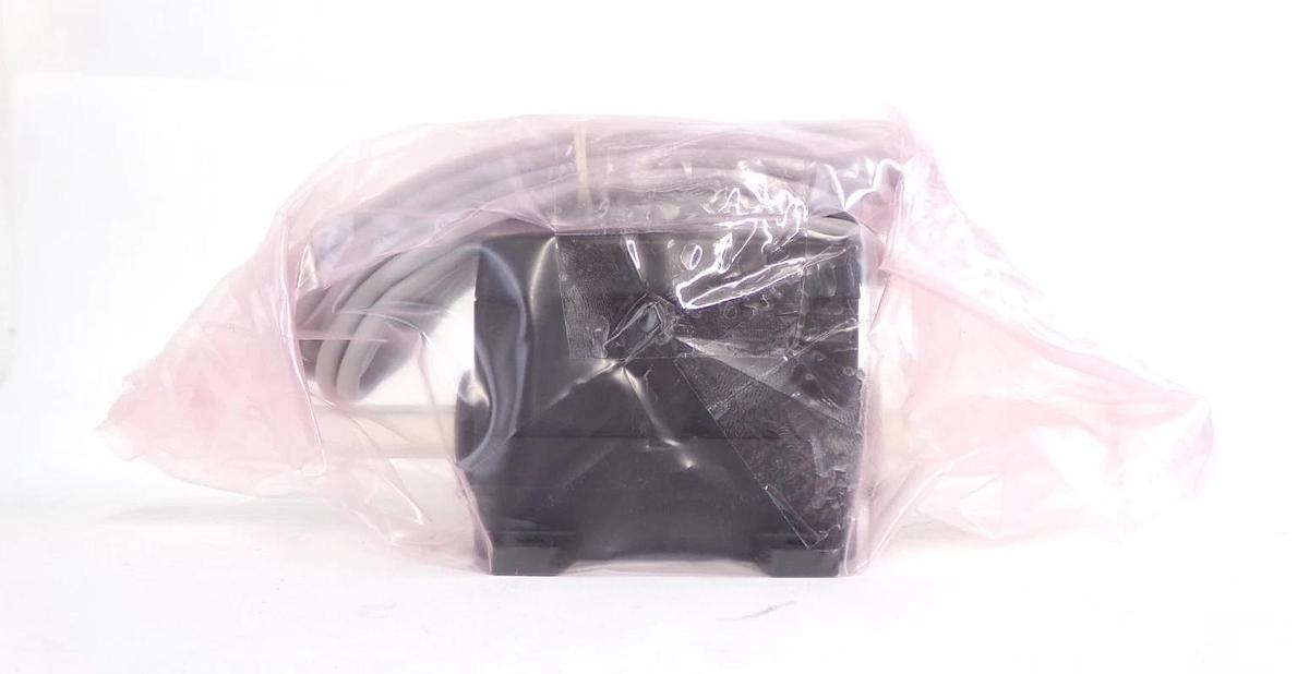 SMC PF2D504-11-1 Digital Flow Switch New Surplus
