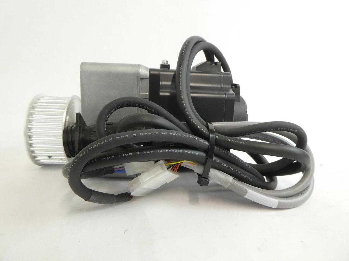 Oriental Motor BXM6400-GFS-K6 DC Motor W/Gear Head D3874-162 Lot of 3 New