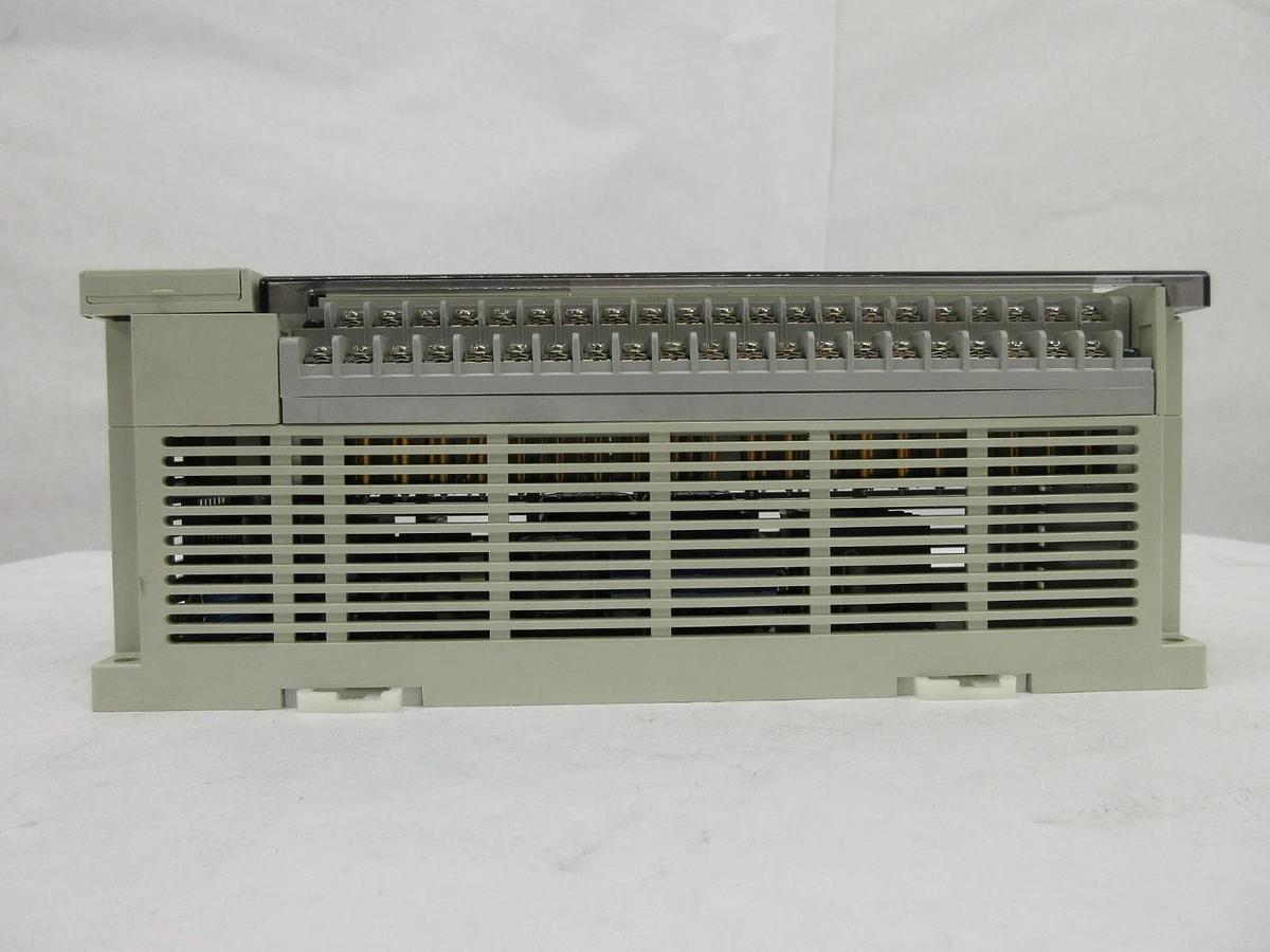 Used Mitsubishi FX2N-64MR-ES/UL Programmable Controller PLC FX2N-64MR Used Working
