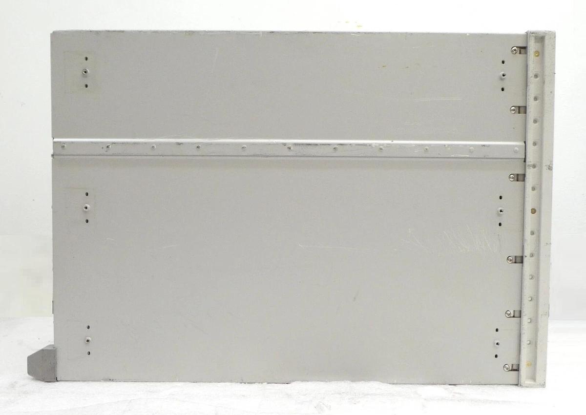Used Agilent E5515C Wireless Communications Test Set 8960 SERIES 10 No Power Untested