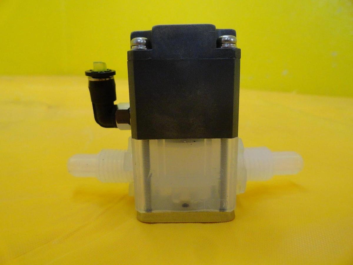 Used CKD AMD01-8BUR-04-TC Pneumatic Valve Photoresist Lot of 10 TEL Lithius Used