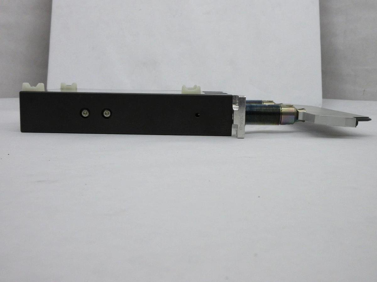 Used VAT F03-76729-03 Slit Valve Novellus Concept Two ALTUS Used Working