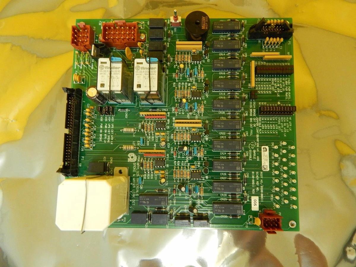 Used AMAT Applied Materials 0100-00611 Smoke & Water Leak Detector Board PCB Working