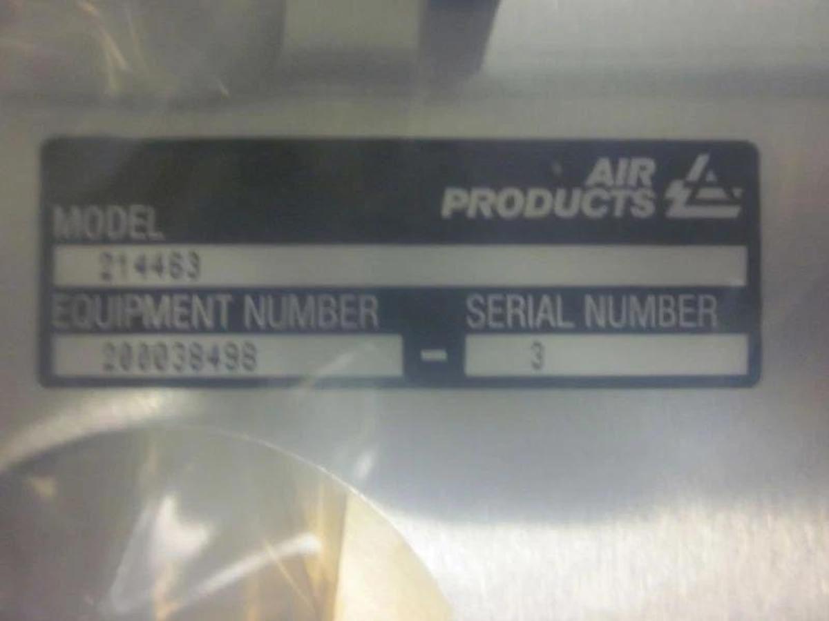 Air Products 214463 2Cyl Manifold AXO-AP1402TSMA-WF6 New Surplus