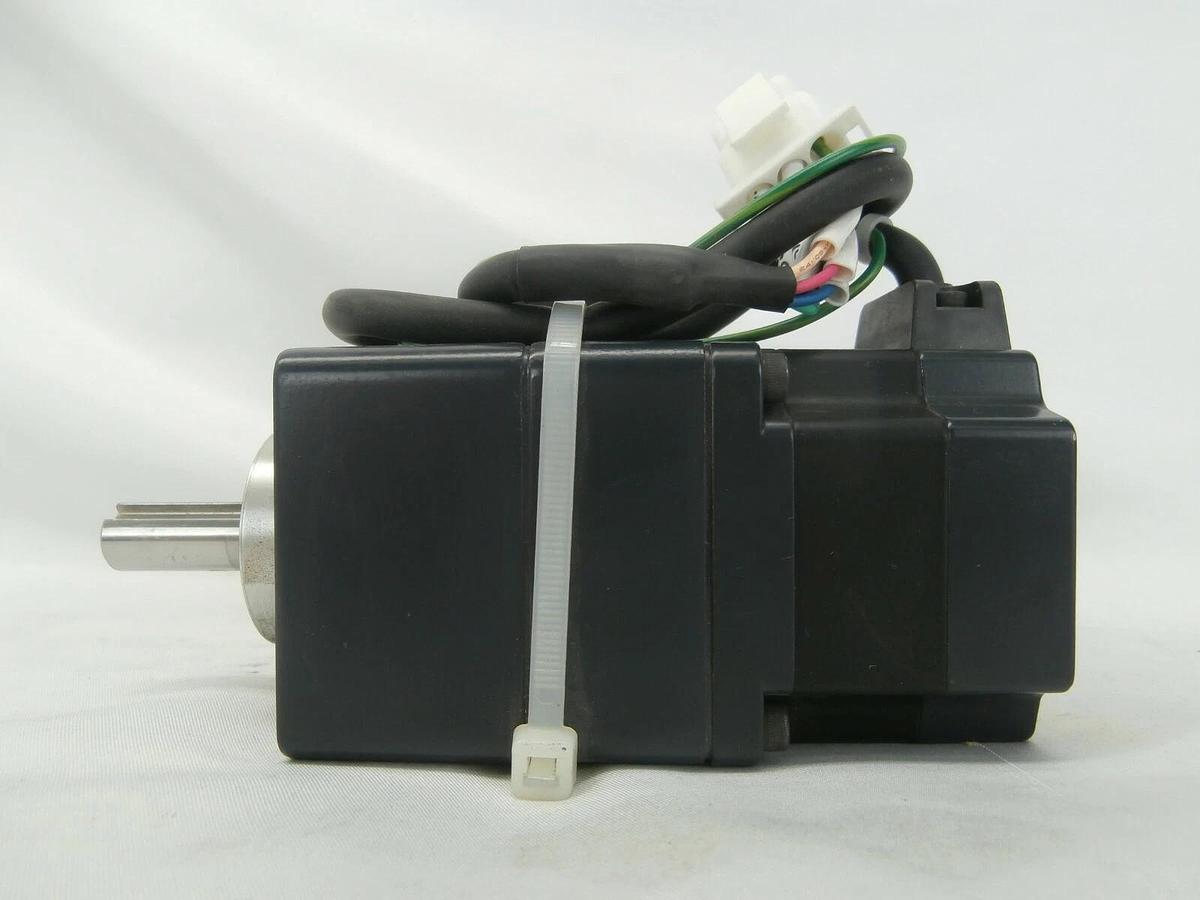Used Oriental Motor PK564AW-P50 5-Phase Stepping Motor VEXTA Working Spare