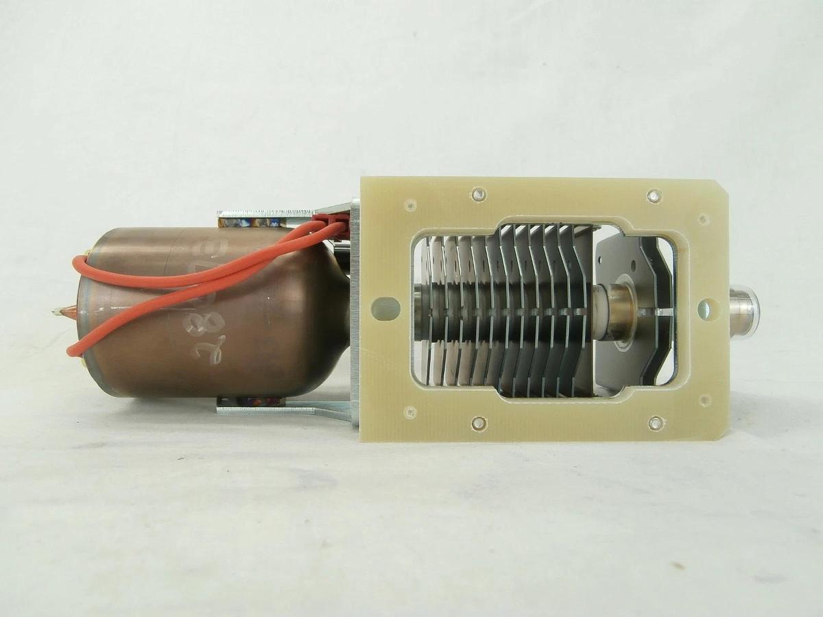 Used Spectra-Physics 0093-1209 Plasma Tube Laser KLA-Tencor 780-062873-000 Untested
