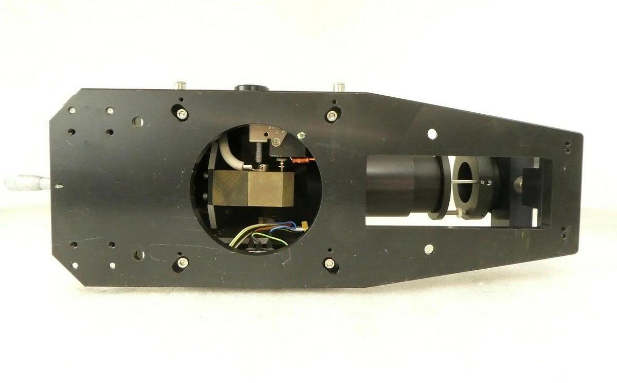 Used Ultrapointe 1000 UV Arc Lamp Focusing Lens Module Oriel 66003 Micrometer Working
