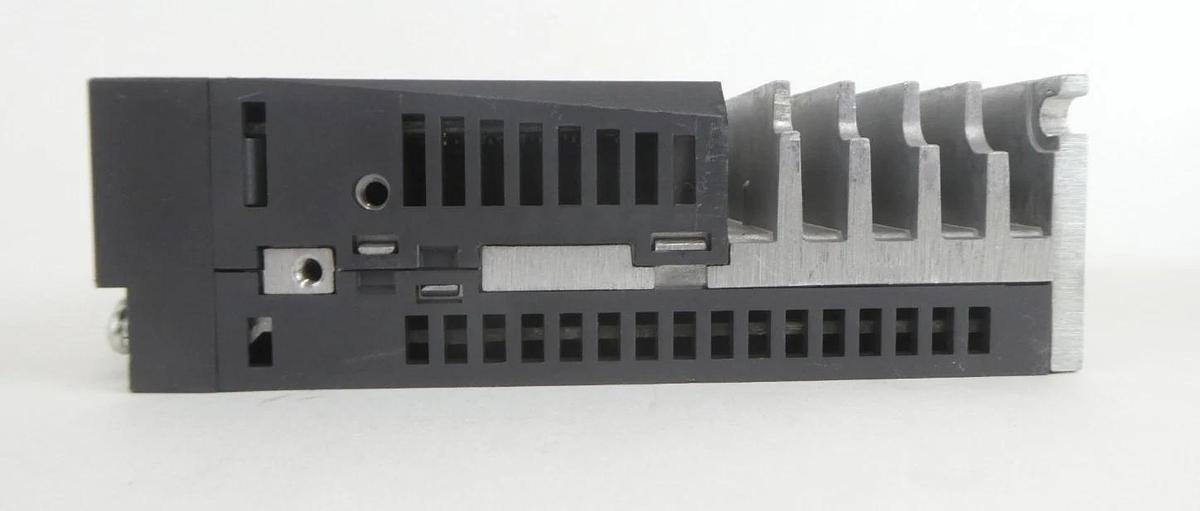 Used Sanyo Denki RS2A01A0AA0 AC Servo Drive SANMOTION R AMAT 0195-14086 Lot of 2