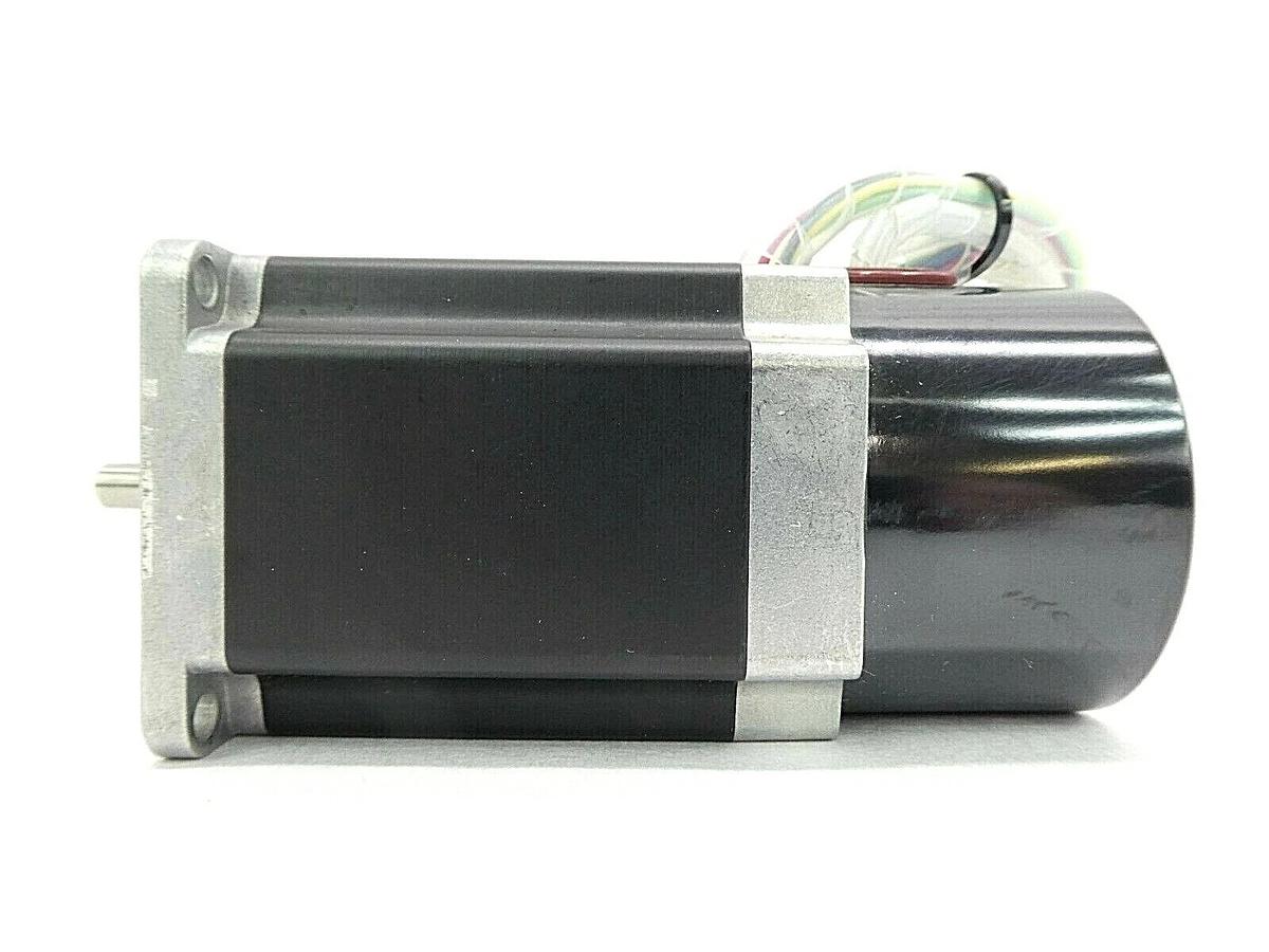 Used Oriental Motor C8741-9212KM 2-Phase Stepping Motor VEXTA Working Surplus