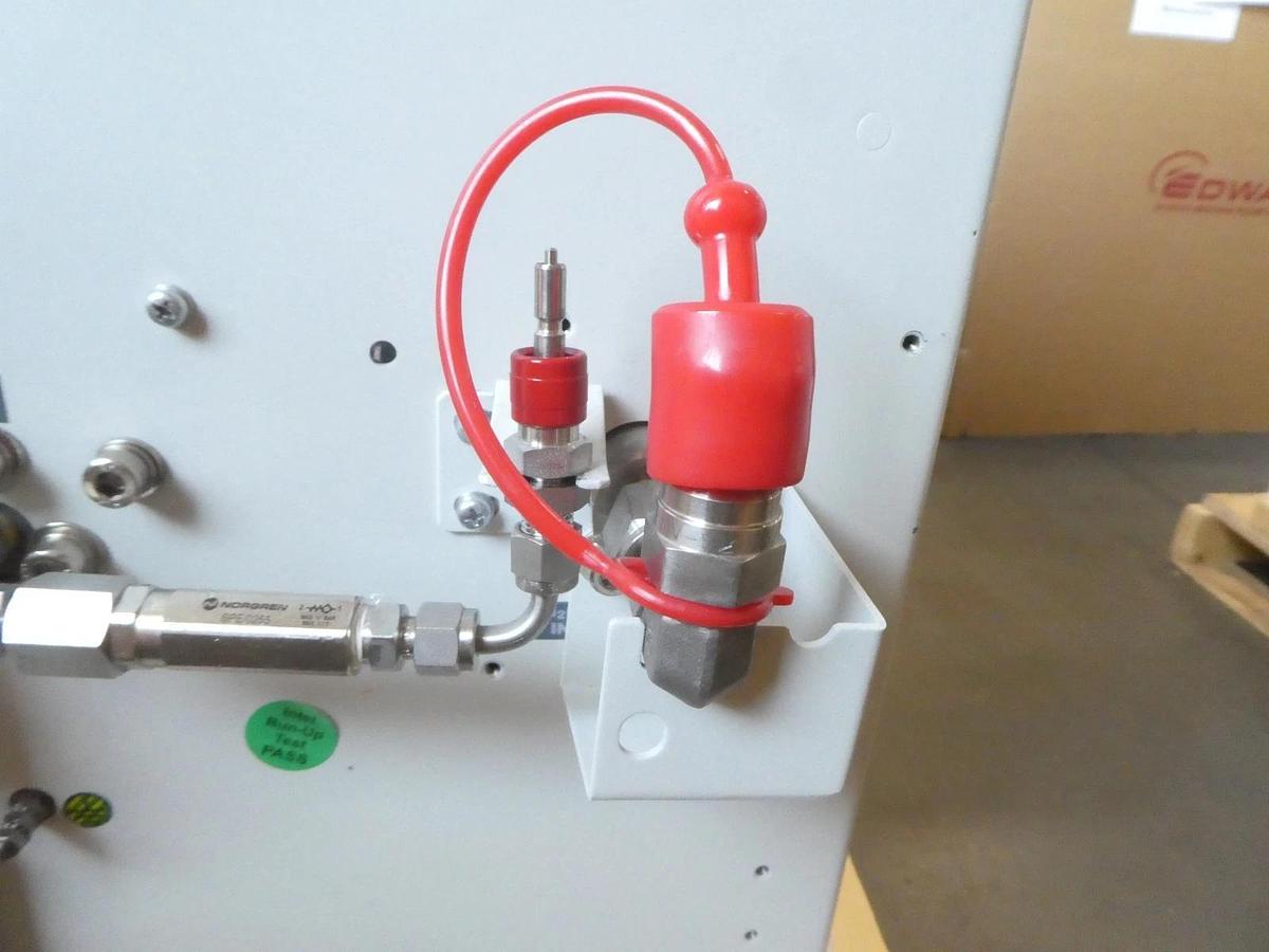 Refurbished iXH 1820H Edwards NRY24G000PXS Dry Vacuum Pump IXH1820H Manufacturer Refurbished