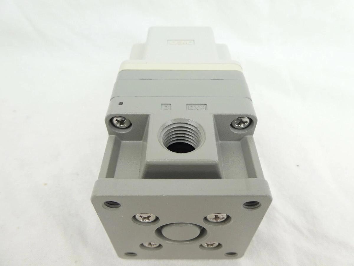 SMC ITV2030-31N2BN4 E/P Regulator ITV2000 New Surplus