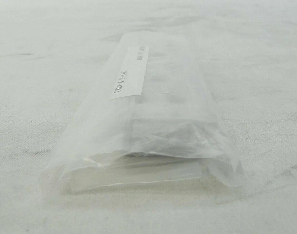 Fujikin CWLV-4-3-14R Block with Seal 1.125 Right Gas Feed Reseller Lot of 4 New