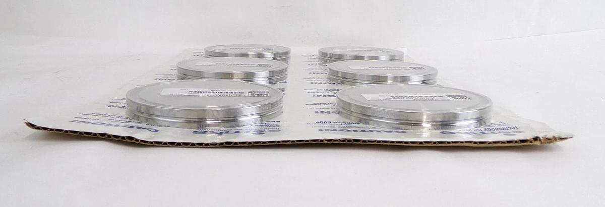 MKS Instruments 100760108 NW80 Vacuum Blank Off HPS 60-00044-00 Lot of 18 New