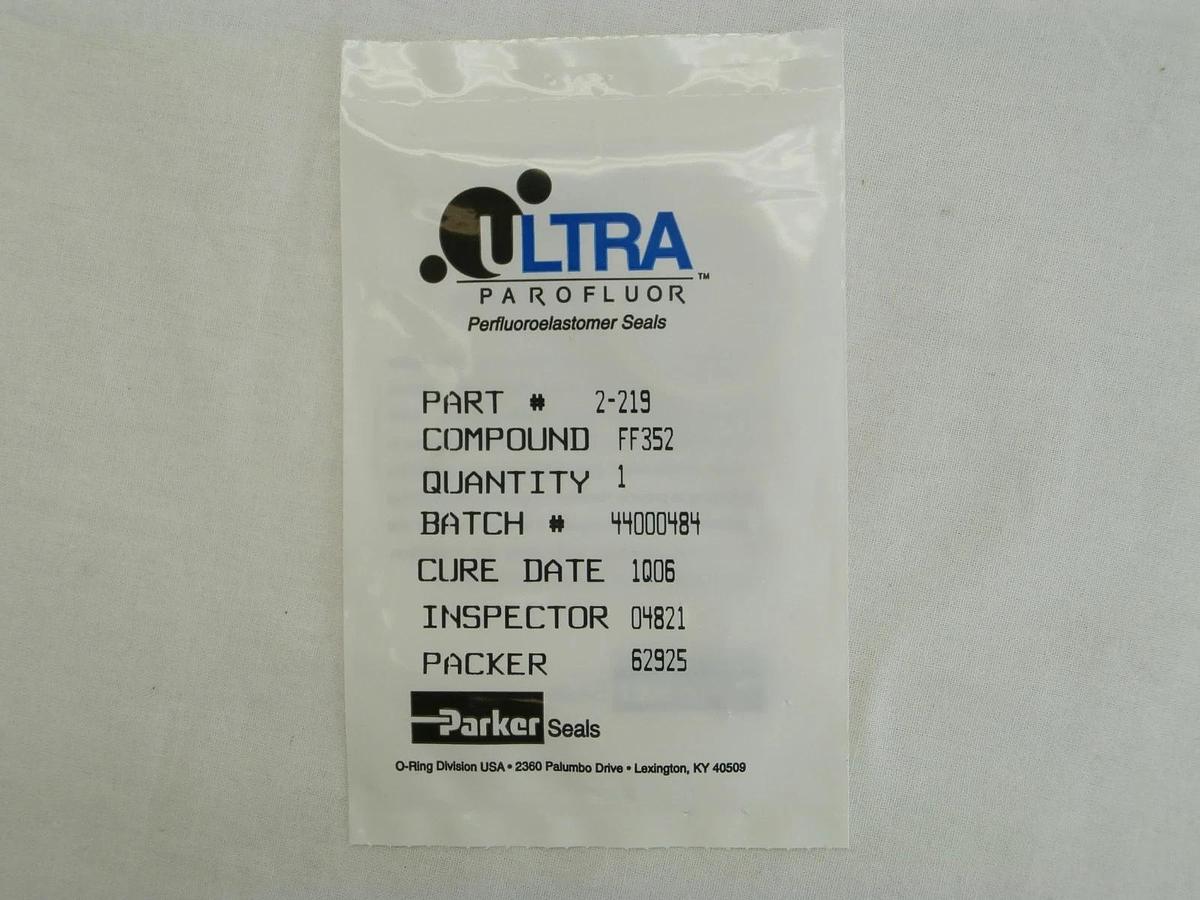 Parker Seals FF352 Medium O-Rings Ultra Parofluor Seal Reseller Lot of 11 New