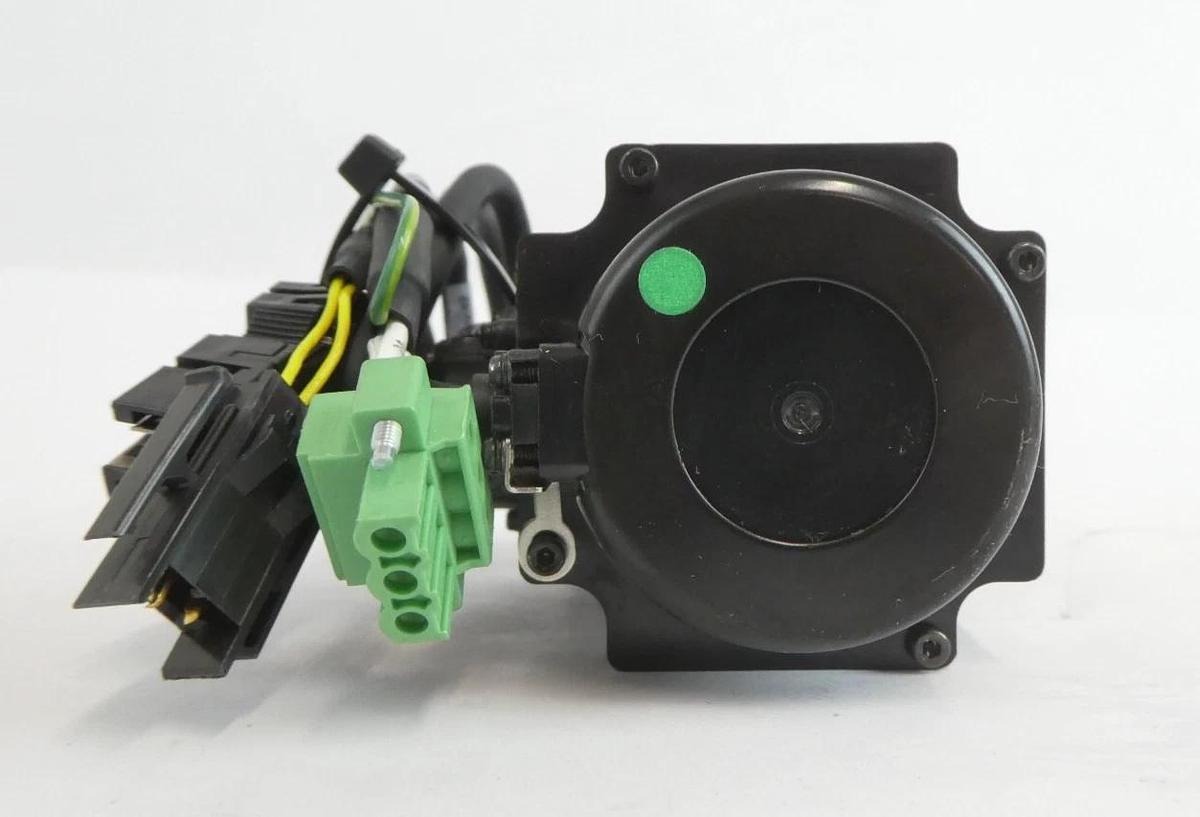 Used Sanyo Denki R2AA06010FCRBMM AC Servo Motor SANMOTION R Reseller Lot of 2 Working