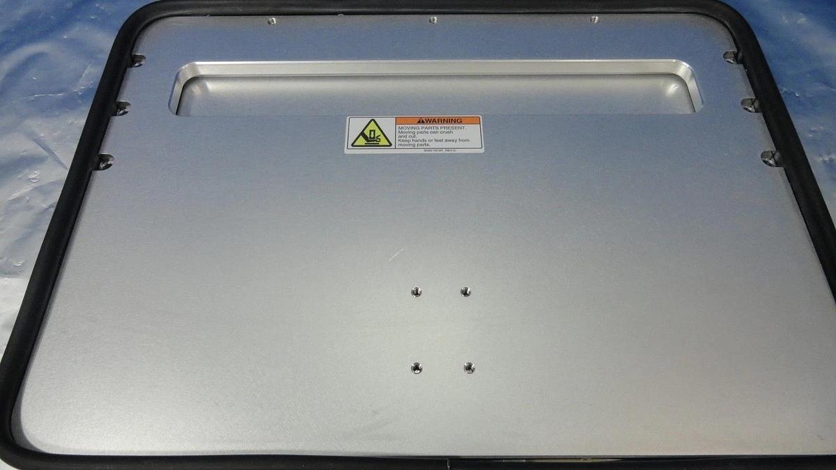 Used AMAT Applied Materials 0010-22876 Door Assy 300mm MD SWLL 0040-03795-002 Used