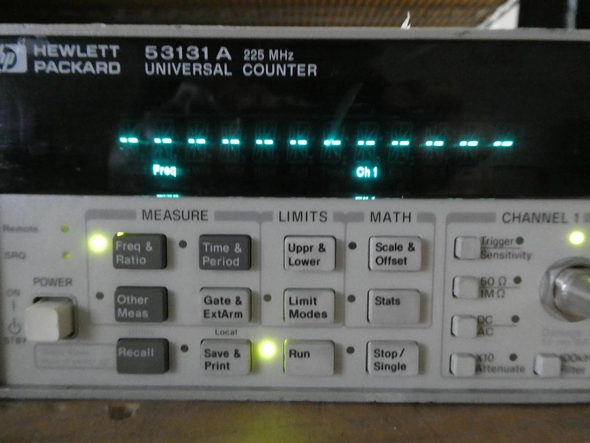 Used HP Hewlett-Packard 53131A 225 MHz Universal Frequency Counter Spare Surplus