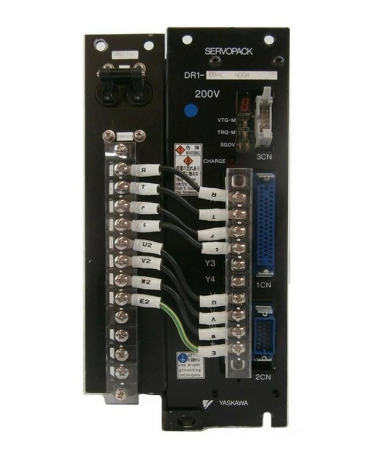 Used Yaskawa DR1-08AC N00A Servo Drive SERVOPACK with Circuit Breaker TEL Working