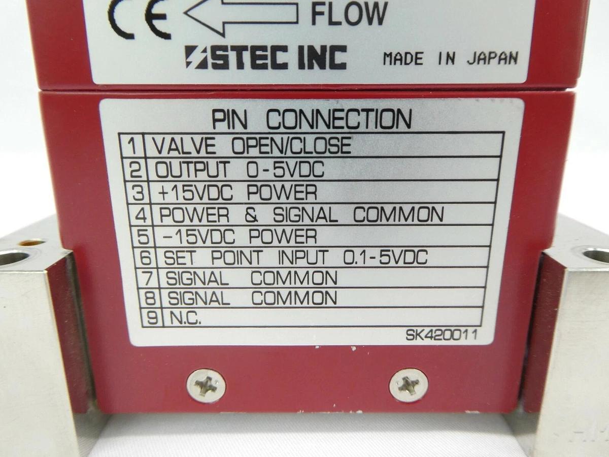 Used STEC SEC-7330M MFC Mass Flow Controller SEC-7330 200 CCM CHF3 Working Spare