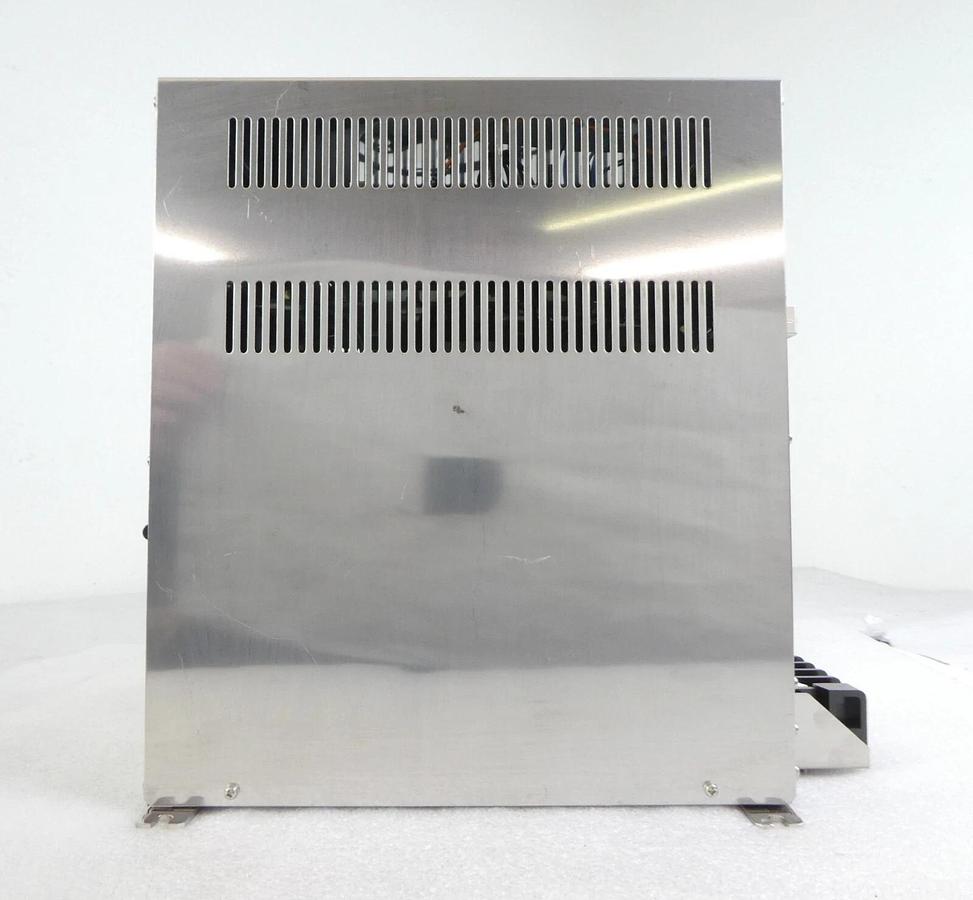 Used Komatsu Electronics 20014710 Temperature Controller AIC-8-6-T1-R Untested Spare