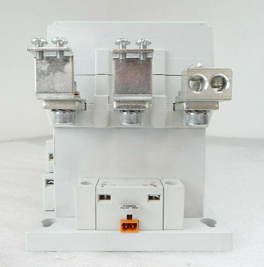 Used AB Allen-Bradley 100-D210EA11 Contactor 100-D210 210 EI 100-D AMAT Working Spare