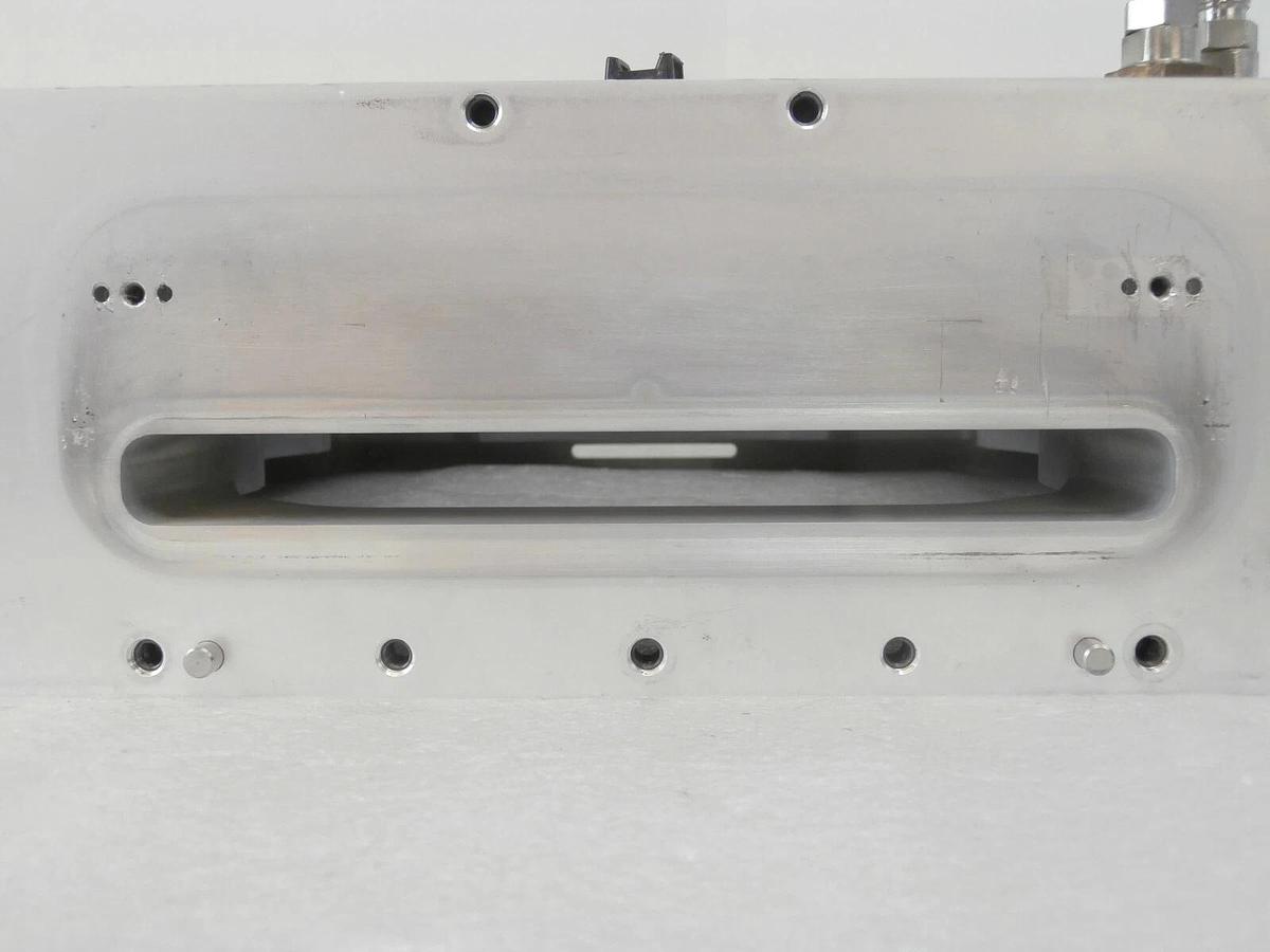 Used AMAT Applied Material 0040-09136 200mm Wafer CVD Chamber P5000 Working Surplus