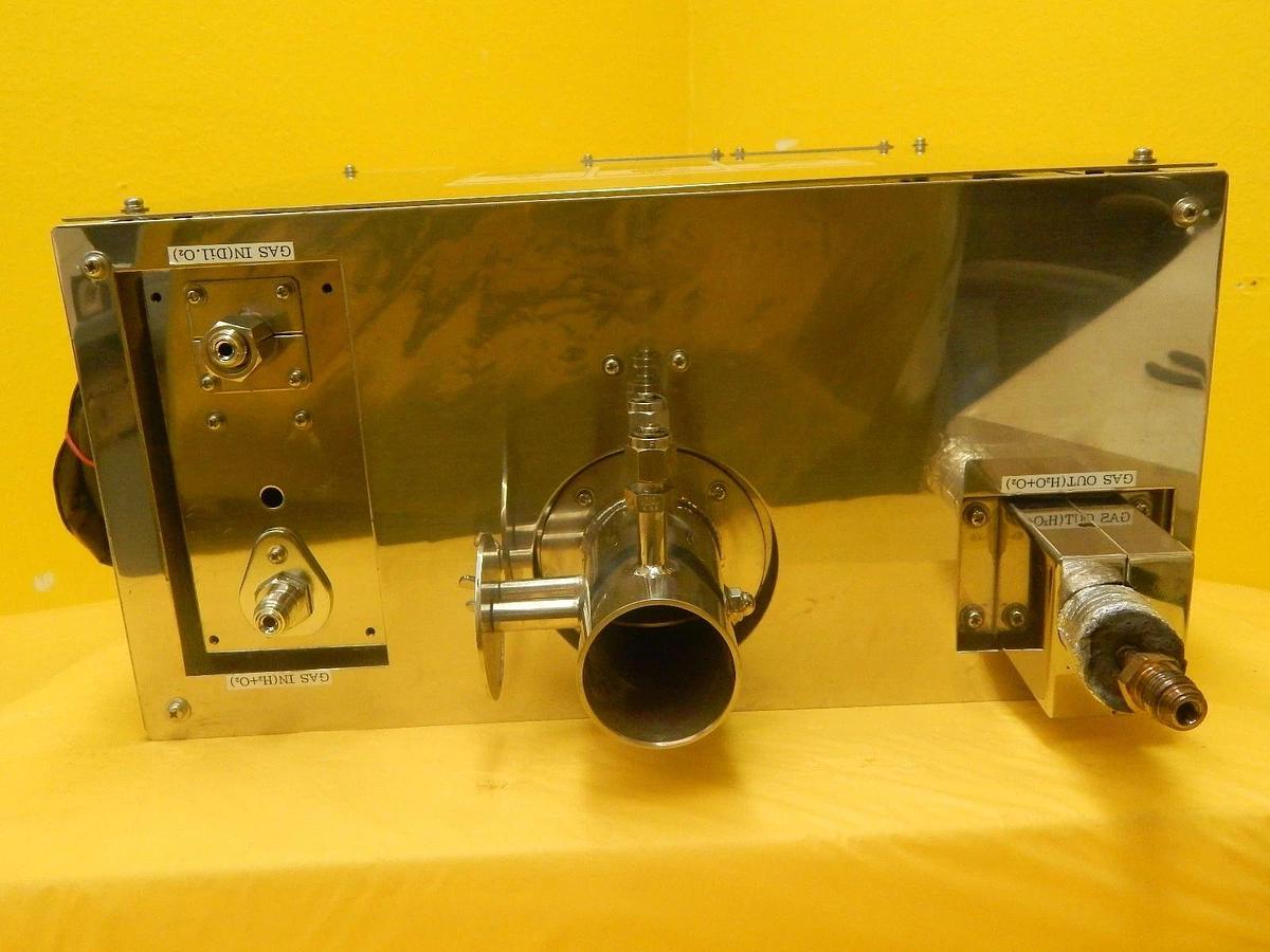 Used Fujikin Incorporated WVG-S2-Y-I38 Water Vapor Generator Used Working