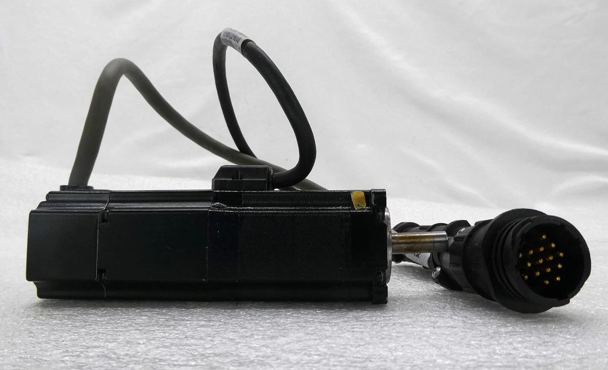 Used Sanyo Denki P30B04010PCKST AC Servo Motor BL Super P3 Working Surplus