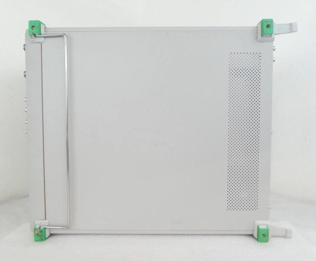Used Anritsu MT8820A Radio Communication Analyzer 30MHz-2.7GHz Bent Connectors Spare